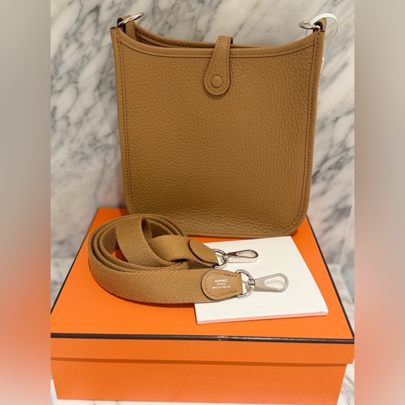 Hermes MiNi Evelyne Leather Crossbody, Shoulder Women's Bag, BNIB - Picture 4 of 13